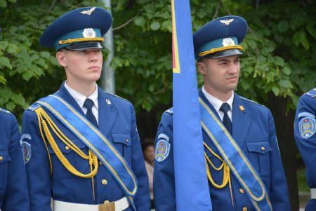 Одесситы возложили цветы и венки к закладному камню монумента Воинам  АТО (фото)