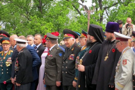 Священная традиция: в Одессе почтили память погибших на торжественной церемонии (фото)