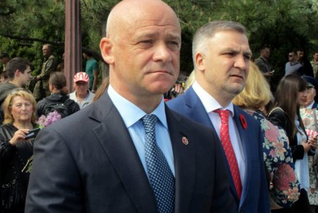 Священная традиция: в Одессе почтили память погибших на торжественной церемонии (фото)