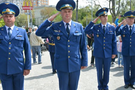 Сквер Героев-летчиков собрал под своим крылом ветеранов-авиаторов (фото)