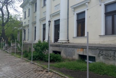 В Одессе началась реставрация Воронцовского дворца и Колоннады (фото) 