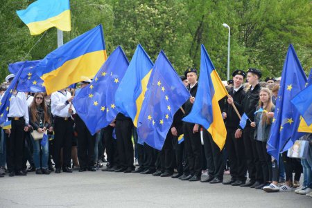 В Одессе подняли флаг Европы (фото) 