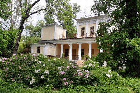 Место, красивее которого в мае в Одессе не найти (фоторепортаж)