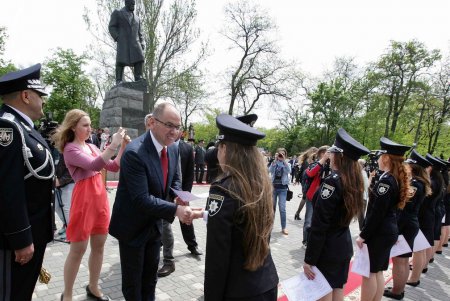 Молодые офицеры пополнили ряды одесской полиции (фоторепортаж)