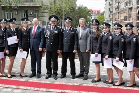 Молодые офицеры пополнили ряды одесской полиции (фоторепортаж)