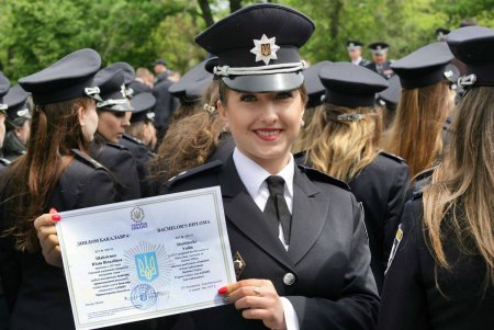 Молодые офицеры пополнили ряды одесской полиции (фоторепортаж)