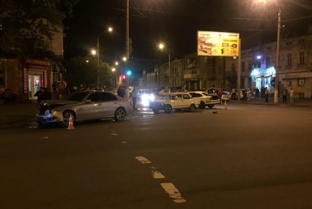 Два ДТП на одной улице: четверо пострадавших (фото)