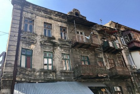 Первый вице-мэр Одессы проинспектировал восстановление старых домов (фото)