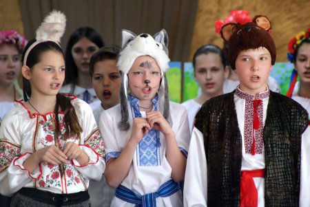Одесская школа искусств при открытых дверях показала «Козу-Дерезу» (фоторепортаж)