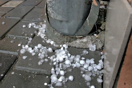На Одессу обрушился природный убийца (фоторепортаж)