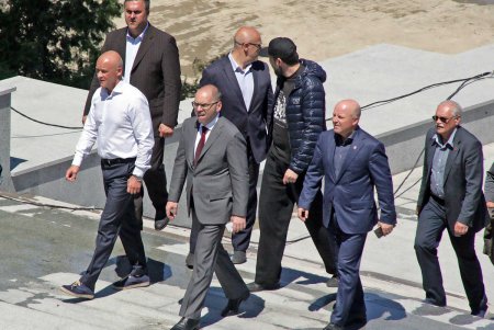 Стамбульский парк: обратный отсчет времени пошел (фоторепортаж)