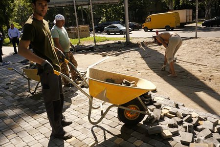 В Малиновском районе Одессы проводится комплексное благоустройство (фото)
