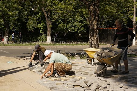 В Малиновском районе Одессы проводится комплексное благоустройство (фото)
