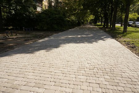 В Малиновском районе Одессы проводится комплексное благоустройство (фото)
