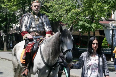Рыцари, Прекрасные Дамы и оруженосцы: Дерибасовская погрузилась в эпоху Средневековья (фоторепортаж)