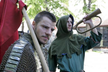 Рыцари, Прекрасные Дамы и оруженосцы: Дерибасовская погрузилась в эпоху Средневековья (фоторепортаж)