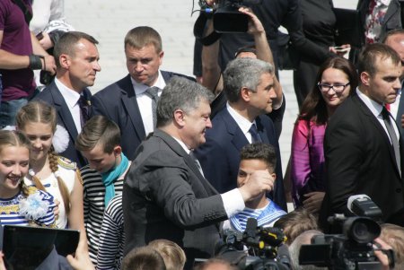 Президент Украины и мэр Одессы открыли обновленную историческую гордость города (фото)