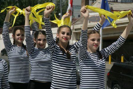 Президент Украины и мэр Одессы открыли обновленную историческую гордость города (фото)