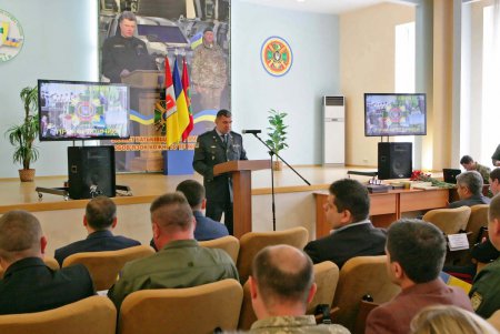 Пограничники принимают поздравления (фоторепортаж) 