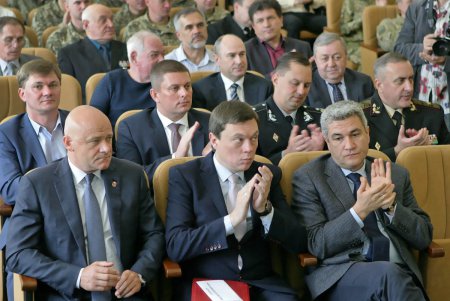 Пограничники принимают поздравления (фоторепортаж) 