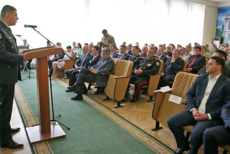 Пограничники принимают поздравления (фоторепортаж) 