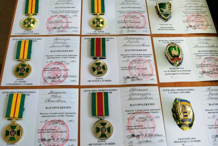 Пограничники принимают поздравления (фоторепортаж) 