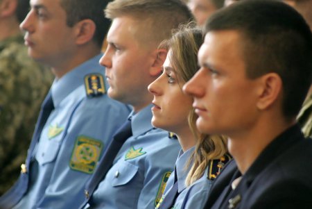 Пограничники принимают поздравления (фоторепортаж) 
