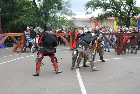 На рыцарском ристалище и в кулуарах времени (фоторепортаж)