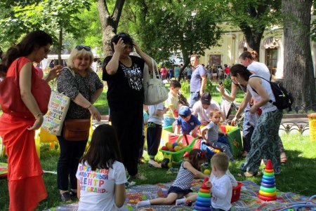 Одесский Горсад превратился в Страну счастливого детства (фото)