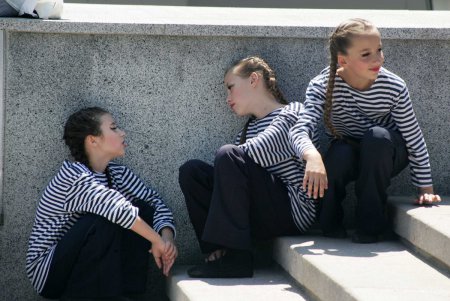 Все лучшее - детям: на Потемкинской лестнице состоялся праздничный флешмоб (фоторепортаж) 