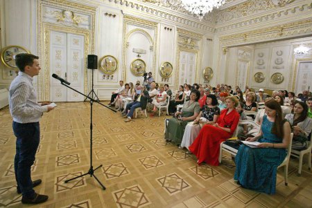 Будущие скрипичные виртуозы показали себя публике (фоторепортаж)