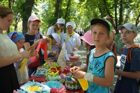 Юных одесситов познакомили с миром полезных профессий (фото)