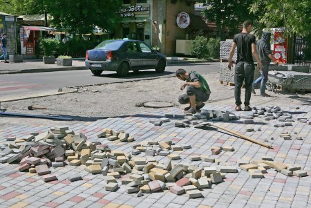 Французский бульвар переодевается и… оголяется (фоторепортаж) 