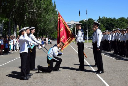 Военно-морской лицей отправил в профессиональное плавание самый большой выпуск (фото)