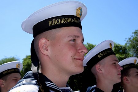 Военно-морской лицей отправил в профессиональное плавание самый большой выпуск (фото)