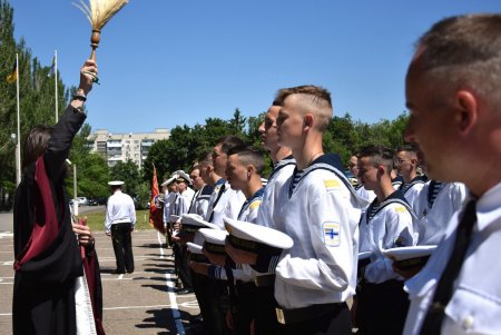 Военно-морской лицей отправил в профессиональное плавание самый большой выпуск (фото)