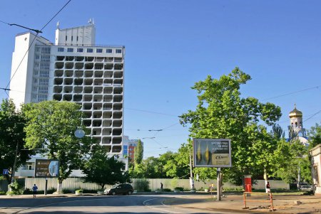 В одесской гостинице рухнул верхний этаж