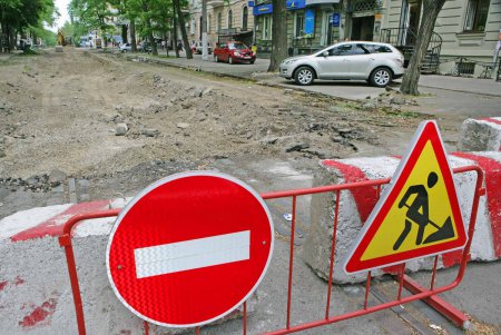 В Одессе продолжается реконструкция улицы Преображенской (фоторепортаж)