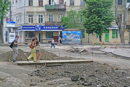 В Одессе продолжается реконструкция улицы Преображенской (фоторепортаж)