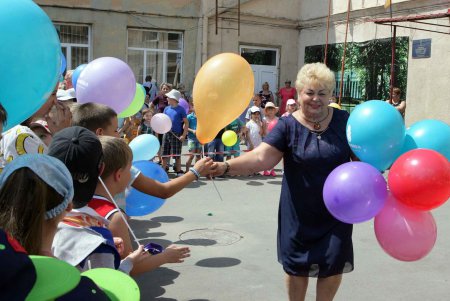 Для детей Пересыпи организовали красочный праздник (фоторепортаж) 