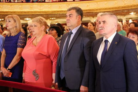 Одесским медикам вручены награды по случаю профессионального праздника (фото)