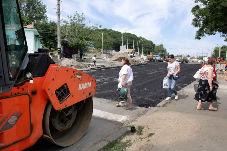 Ремонт развязки под Пересыпским мостом «завязывают» (фоторепортаж)