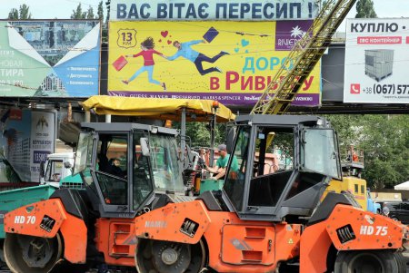 Ремонт развязки под Пересыпским мостом «завязывают» (фоторепортаж)