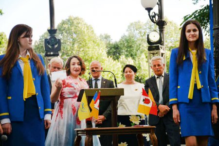 В Одессе выпустили памятную почтовую марку (фото)