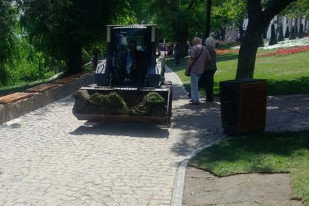 Стамбульский парк Одессы обновляет «прикид» (фото)