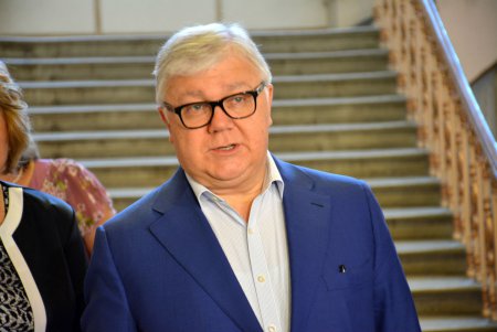 Кладезь мудрости Одессы представил уникальные издания двухвековой давности (фото)