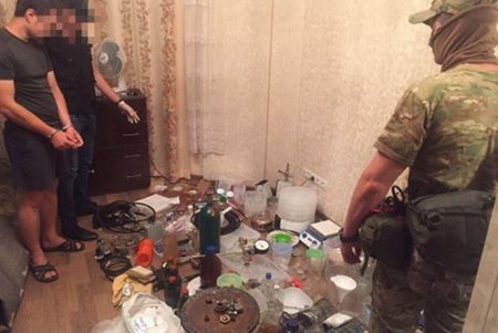 В одесской квартире прикрыли подпольную нарколабораторию (фото)