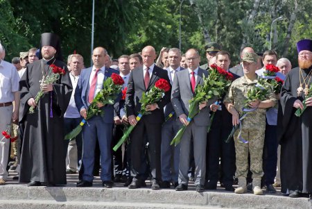 Одесситы почтили память жертв войны 1939-1945 годов в Украине (фото)