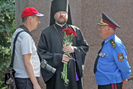 Одесситы почтили память жертв войны 1939-1945 годов в Украине (фото)