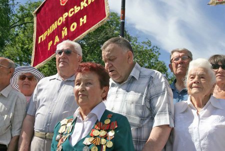 Одесситы почтили память жертв войны 1939-1945 годов в Украине (фото)
